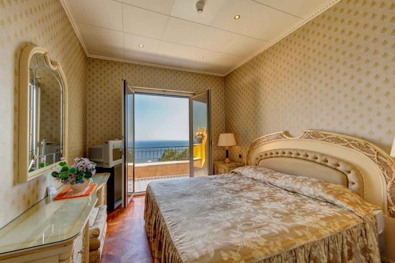 Hotel Villa Riis Taormina Zewnętrze zdjęcie