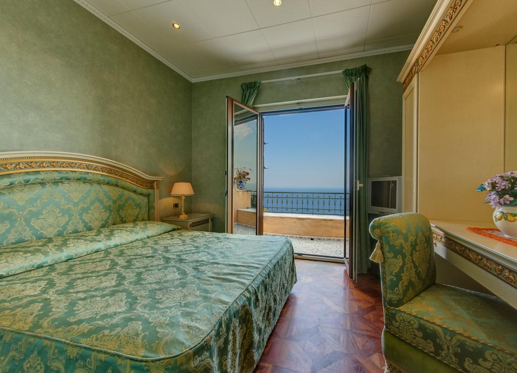 Hotel Villa Riis Taormina Zewnętrze zdjęcie