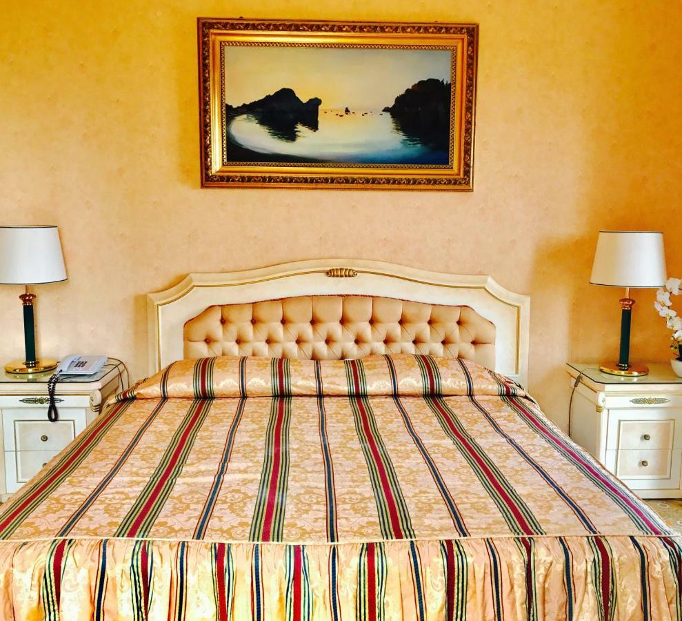 Hotel Villa Riis Taormina Zewnętrze zdjęcie